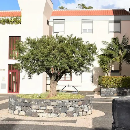 Apartment Gardens Palace